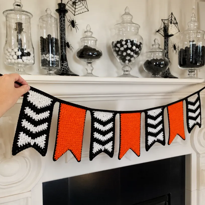 Crochet Halloween Decor Party Banner Pattern
